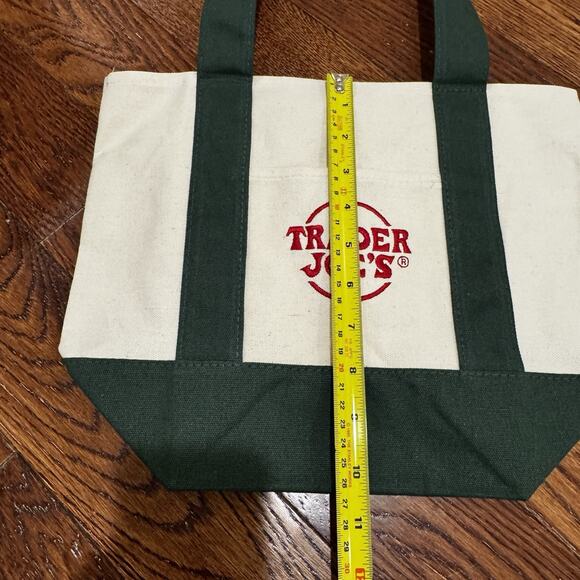 Mommy & Me NEW Trader Joe's Canvas Tote Bags Embroidered Reusable Pockets Green - Picture 9 of 16